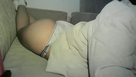 Snapshot of oumaimasoufaine66 chatting on December 2, 5:08 pm oumaimasoufaine66 online show from December 2, 5:08 pm