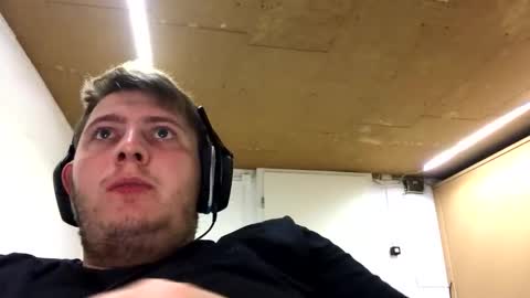 outflayd online show from November 16, 11:54 pm