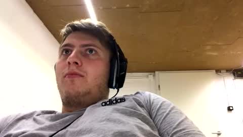 outflayd online show from December 1, 3:50 pm