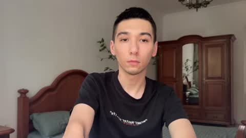ovveroma online show from June 24, 12:04 pm