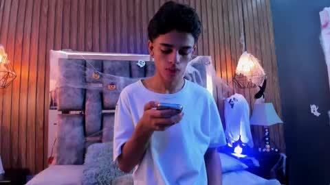 Owen Johnson online show from November 2, 11:45 am