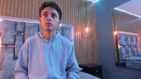 Owen Johnson online show from November 26, 11:55 am