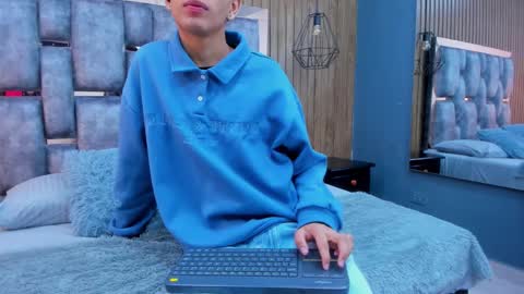 Owen Johnson online show from November 30, 11:47 am