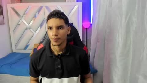 Snapshot of owen_blaze3 chatting on May 3, 11:11 pm owen blaze online show from May 3, 11:11 pm
