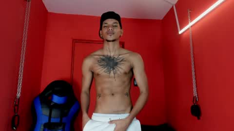 Snapshot of owen_blaze3 chatting on May 9, 3:45 am owen blaze online show from May 9, 3:45 am