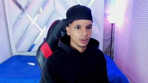 Snapshot of owen_blaze3 chatting on May 9, 11:21 pm owen blaze online show from May 9, 11:21 pm