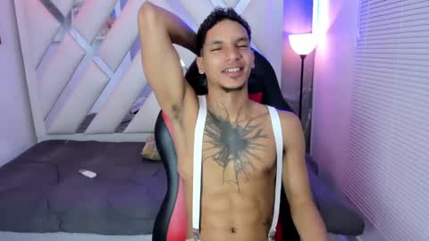 Snapshot of owen_blaze3 chatting on May 16, 10:41 pm owen blaze online show from May 16, 10:41 pm