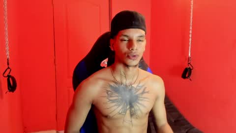 Snapshot of owen_blaze3 chatting on May 18, 3:02 am owen blaze online show from May 18, 3:02 am