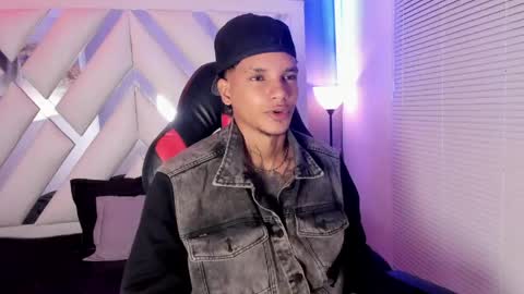 Snapshot of owen_blaze3 chatting on May 21, 3:24 am owen blaze online show from May 21, 3:24 am