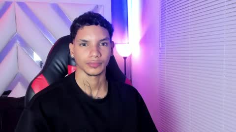Snapshot of owen_blaze3 chatting on May 23, 3:23 am owen blaze online show from May 23, 3:23 am
