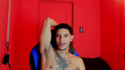 Snapshot of owen_blaze3 chatting on June 6, 3:33 am owen blaze online show from June 6, 3:33 am