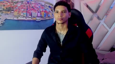 Snapshot of owen_blaze3 chatting on June 14, 3:19 am owen blaze online show from June 14, 3:19 am