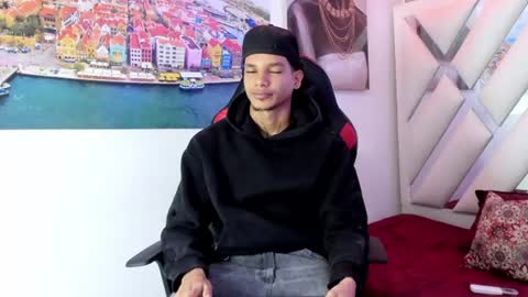 Snapshot of owen_blaze3 chatting on June 17, 3:31 am owen blaze online show from June 17, 3:31 am