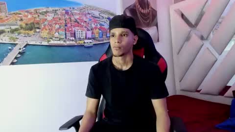 Snapshot of owen_blaze3 chatting on June 18, 3:18 am owen blaze online show from June 18, 3:18 am