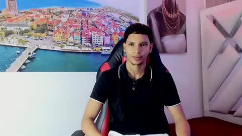Snapshot of owen_blaze3 chatting on June 19, 3:22 am owen blaze online show from June 19, 3:22 am