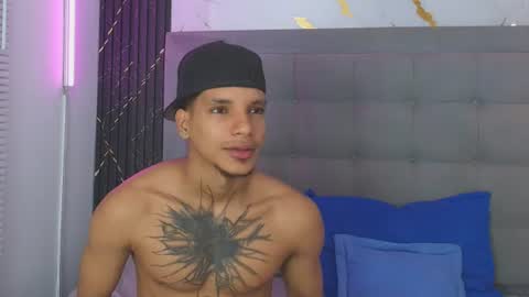 Snapshot of owen_blaze3 chatting on June 28, 3:23 am owen blaze online show from June 28, 3:23 am