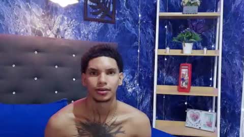 Snapshot of owen_blaze3 chatting on July 27, 3:24 am owen blaze online show from July 27, 3:24 am