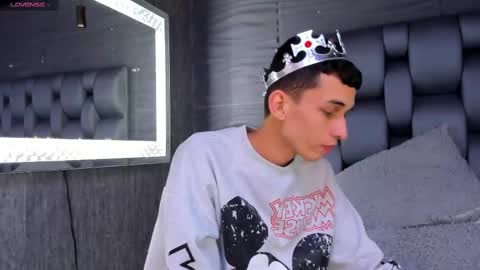 Snapshot of owen_stone1 chatting on March 8, 2:40 pm owen_stone1 online show from March 8, 2:40 pm