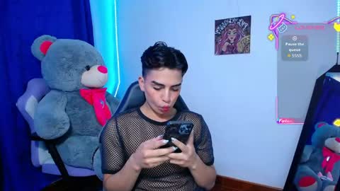 Snapshot of owenblue__ chatting on May 22, 2:44 pm Owen Independent model online show from May 22, 2:44 pm