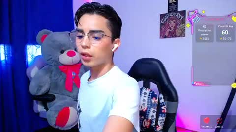 Owen  Independent model  online show from June 24, 12:26 pm