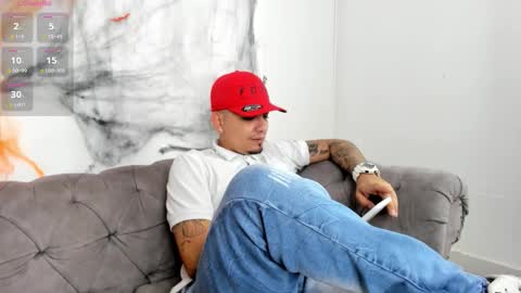 O W E N - S T O N E online show from November 3, 4:03 am