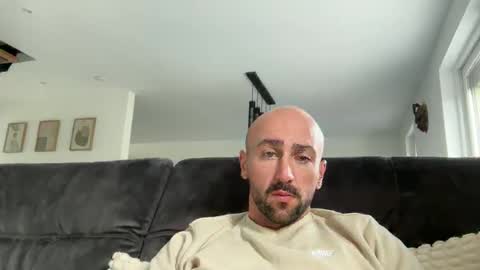 oxlade59 online show from November 12, 11:54 am