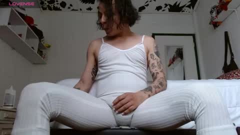 Snapshot of oxxy_jean chatting on May 26, 2:57 pm Jeannifer online show from May 26, 2:57 pm