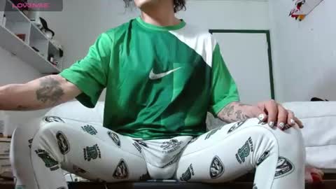 Snapshot of oxxy_jean chatting on July 12, 12:56 am Jeannifer online show from July 12, 12:56 am
