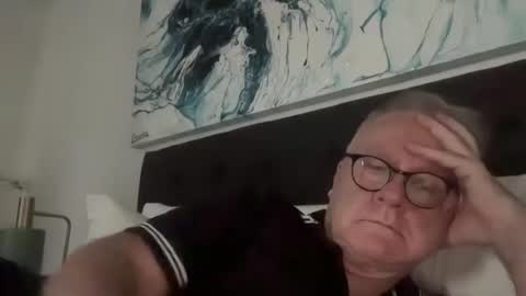 Snapshot of ozhairybearxxxx chatting on December 23, 9:05 am ozhairybearxxxx online show from December 23, 9:05 am