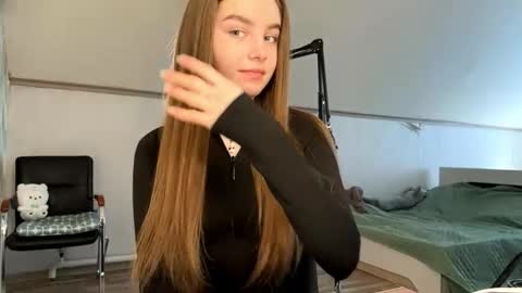 Kate online show from March 15, 5:13 am