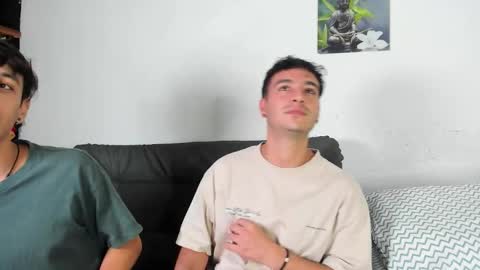 Snapshot of p_jhon chatting on November 6, 5:08 am P online show from November 6, 5:08 am