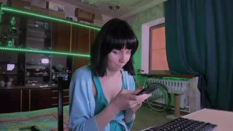 Ella online show from June 5, 7:25 am