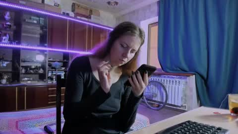 Ella online show from July 2, 6:30 am
