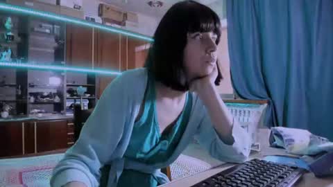 Ella online show from July 10, 6:28 am