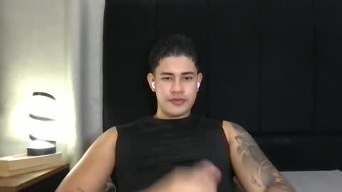 Snapshot of pablo_boston chatting on May 12, 6:21 am Javi online show from May 12, 6:21 am