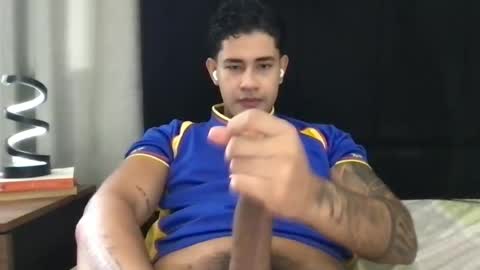 Snapshot of pablo_boston chatting on July 11, 7:16 pm Javi online show from July 11, 7:16 pm