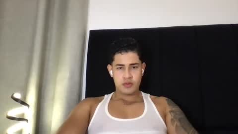 Snapshot of pablo_boston chatting on July 27, 12:28 am Javi online show from July 27, 12:28 am