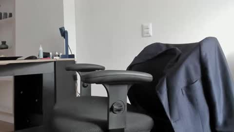 Snapshot of pablo_rincon95 chatting on January 28, 2:53 pm pablo rincon95 online show from January 28, 2:53 pm