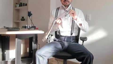 Snapshot of pablo_rincon95 chatting on February 1, 12:47 pm pablo rincon95 online show from February 1, 12:47 pm