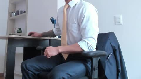 Snapshot of pablo_rincon95 chatting on February 21, 2:16 pm pablo rincon95 online show from February 21, 2:16 pm