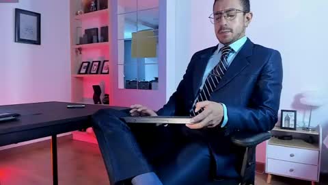 Snapshot of pablo_rincon95 chatting on May 15, 2:57 pm pablo rincon95 online show from May 15, 2:57 pm