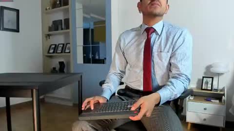 Snapshot of pablo_rincon95 chatting on June 30, 11:55 am pablo rincon95 online show from June 30, 11:55 am