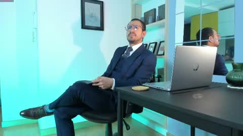 Snapshot of pablo_rincon95 chatting on July 23, 11:19 am pablo rincon95 online show from July 23, 11:19 am