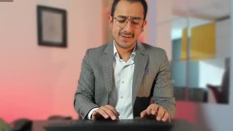 Snapshot of pablo_rincon95 chatting on July 28, 9:36 pm pablo rincon95 online show from July 28, 9:36 pm