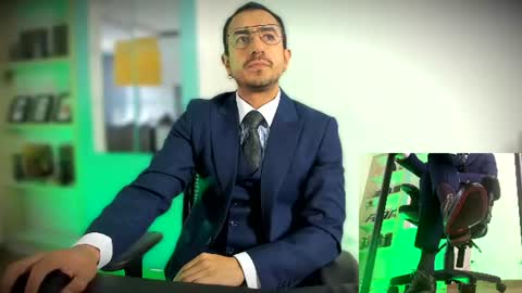 Snapshot of pablo_rincon95 chatting on July 31, 5:12 pm pablo rincon95 online show from July 31, 5:12 pm