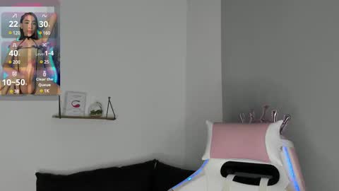 kYLIE online show from February 12, 9:42 am