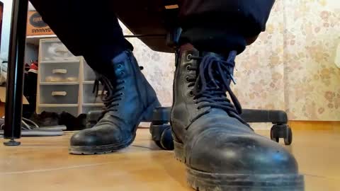 Snapshot of pablomenesssl chatting on January 16, 6:39 am Pablo Meness online show from January 16, 6:39 am