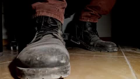 Snapshot of pablomenesssl chatting on February 12, 8:15 pm Pablo Meness online show from February 12, 8:15 pm