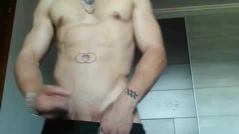 Snapshot of pablomller chatting on May 16, 3:44 pm Pablo Mller online show from May 16, 3:44 pm