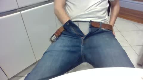 Snapshot of paco15000 chatting on March 5, 8:21 pm Paco online show from March 5, 8:21 pm